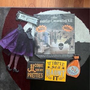 Large Bundle of Halloween Signs, Decorations, & Door Decor